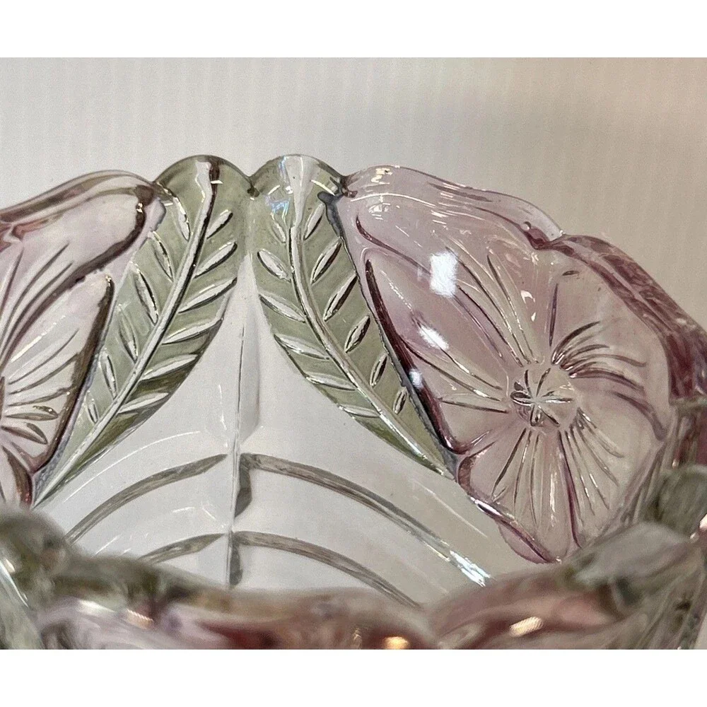 Beautiful Clear Glass Vase With Raised Pink Rose & Leaf Design 7